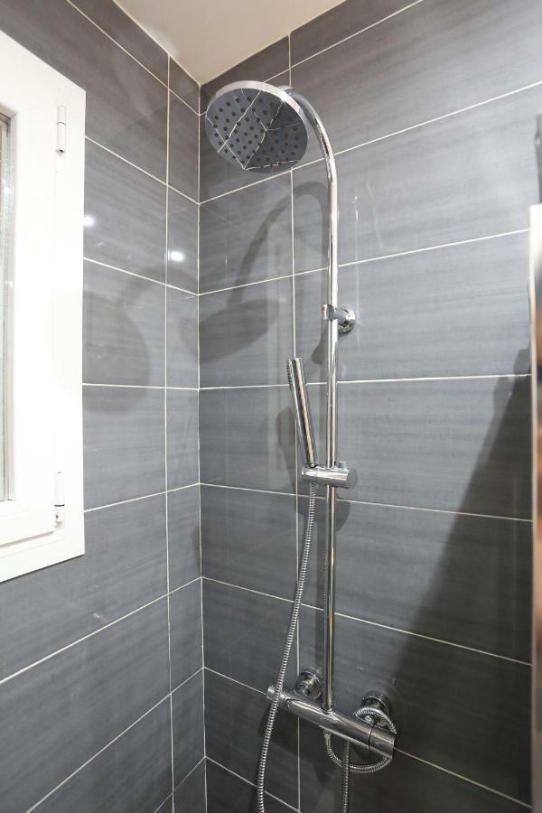 Atocha Art Apartment Madrid Bagian luar foto