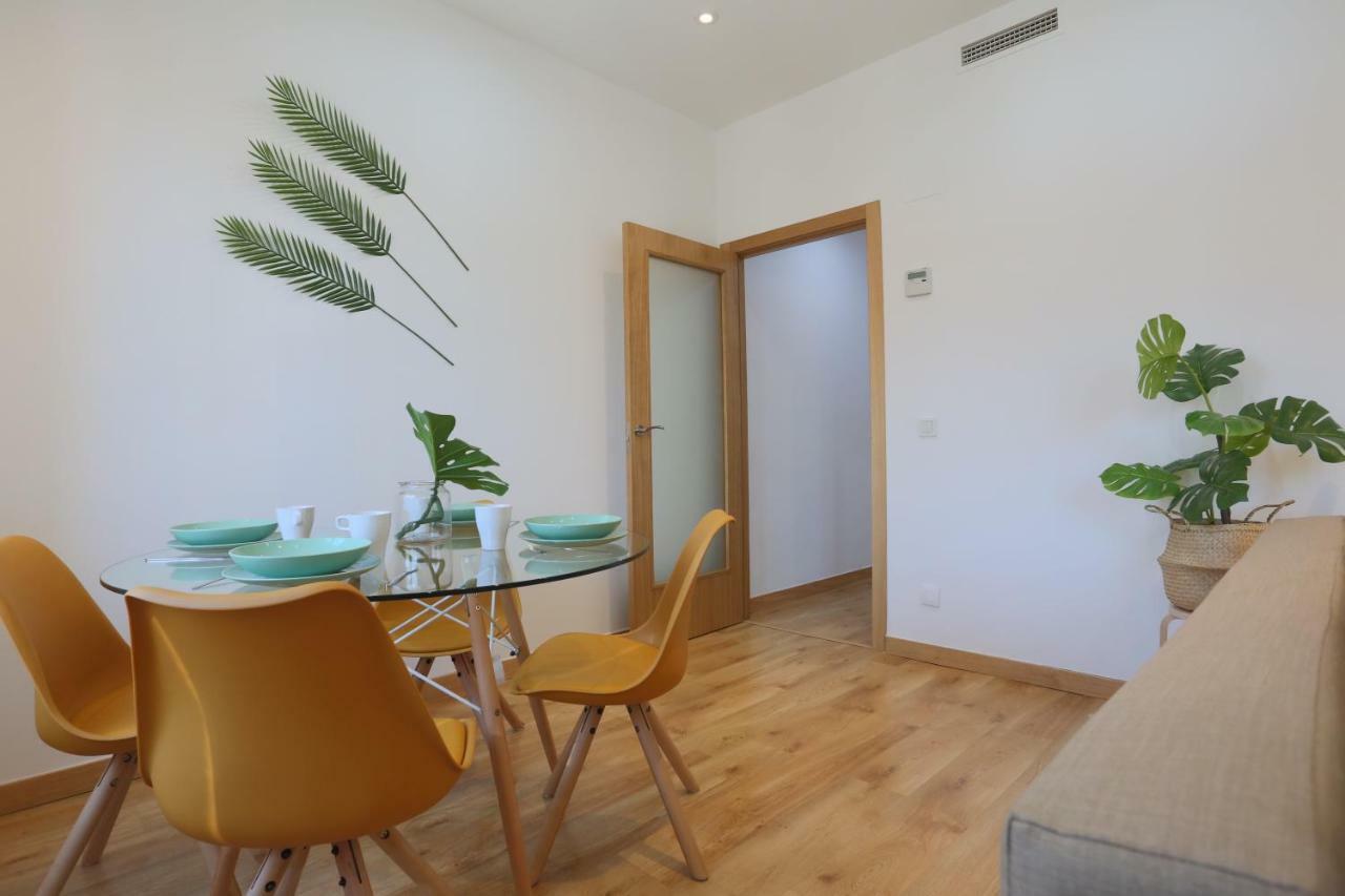 Atocha Art Apartment Madrid Bagian luar foto