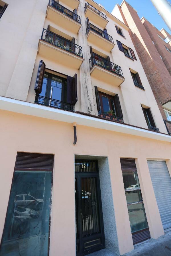 Atocha Art Apartment Madrid Bagian luar foto