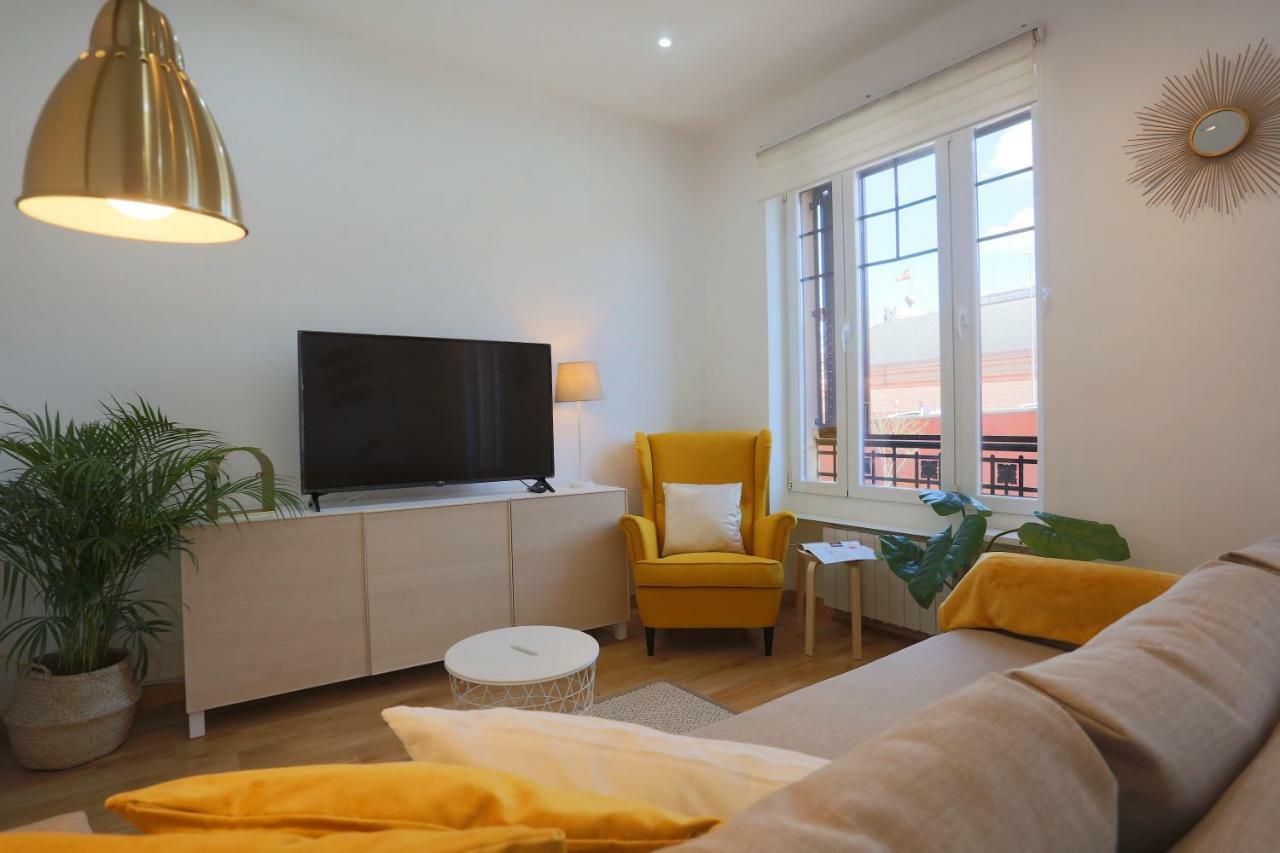 Atocha Art Apartment Madrid Bagian luar foto